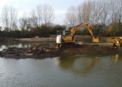 Excavators restoring Scarlett’s Lake at Farm Lakes Retreat